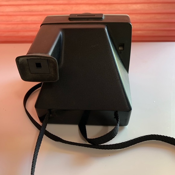 Vintage Polaroid Land Camera - Picture 3 of 6